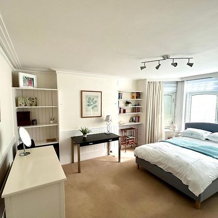 Spacious Comfortable Flat With Free Parking In East Finchley, Muswell Hill & Close To Alexandra Palace Londra Esterno foto